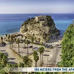 Pieno Centro - Private Parking * Tropea